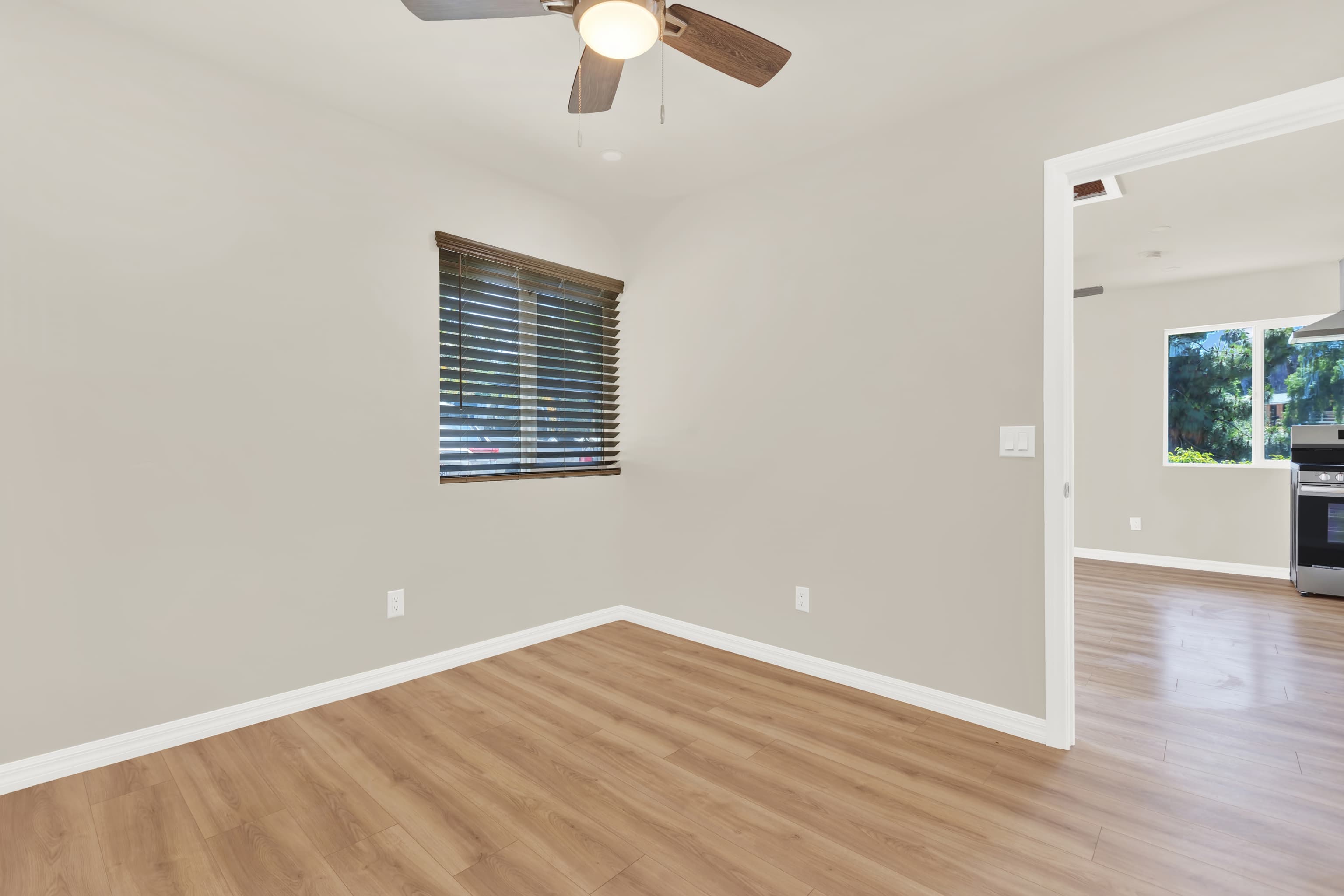 528 Sq Ft Garage Conversion - Photo 12