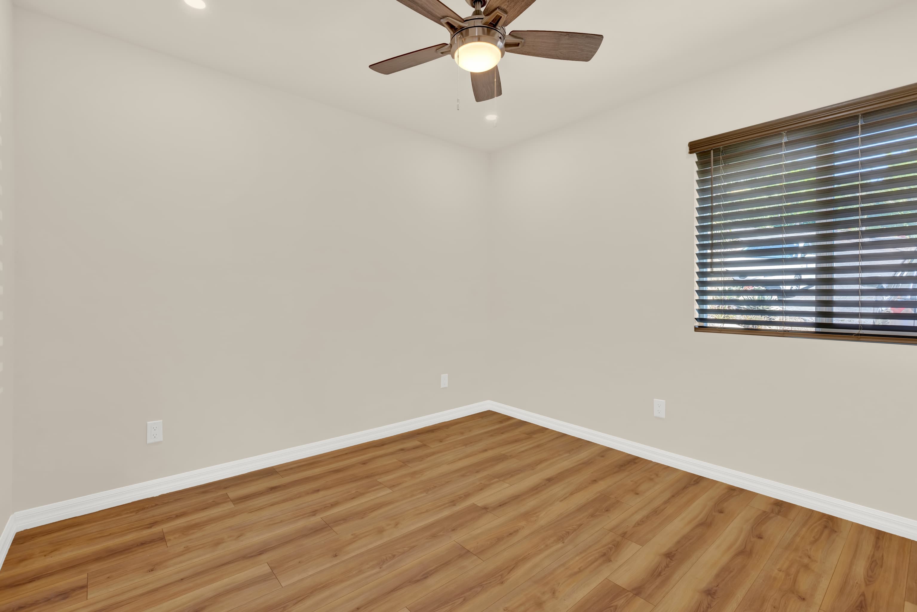 528 Sq Ft Garage Conversion - Photo 13